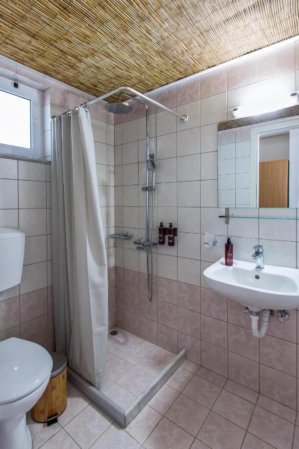 Kanso Rooms Galatas  Экстерьер фото